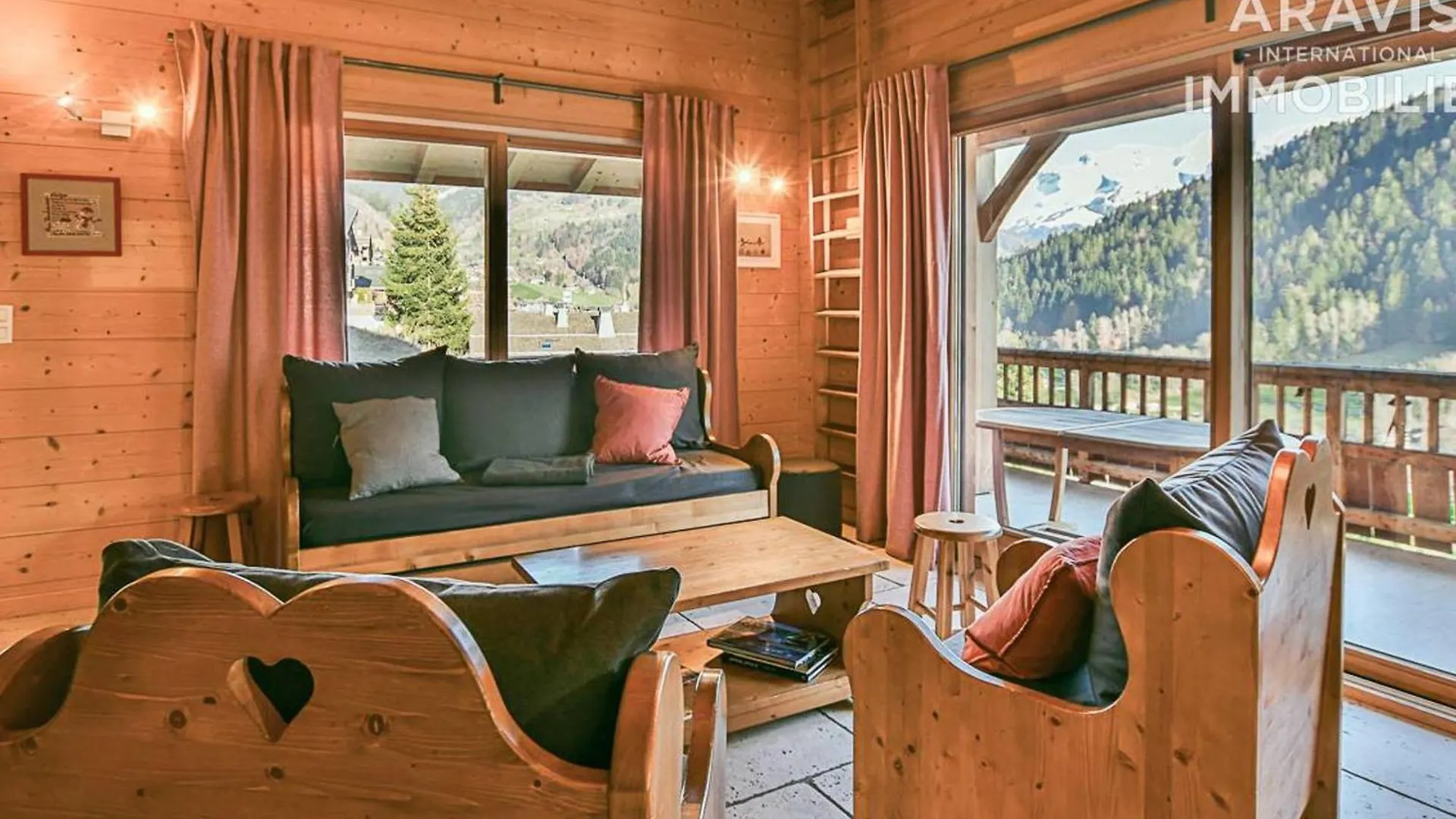 Chalet Moderne Proche Centre, 3 Chambres, Balcons, Vue Sur Aravis, Linge Et Menage Inclus - Fr-1-391-142 Le Grand-Bornand 0*,  France